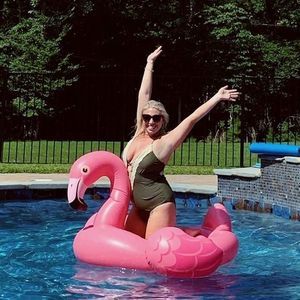 Meet your Posher, Nikki